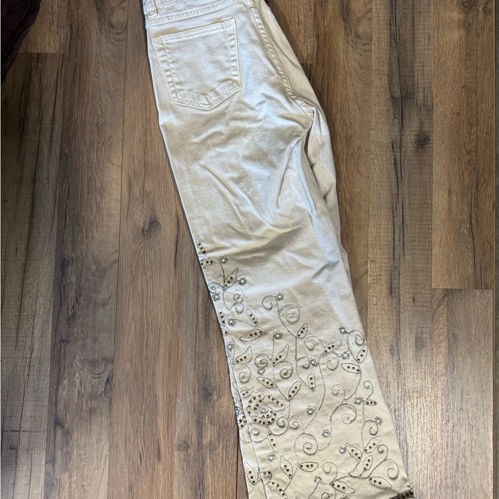 Embroidered Ankle & Cropped Jeans - Cream